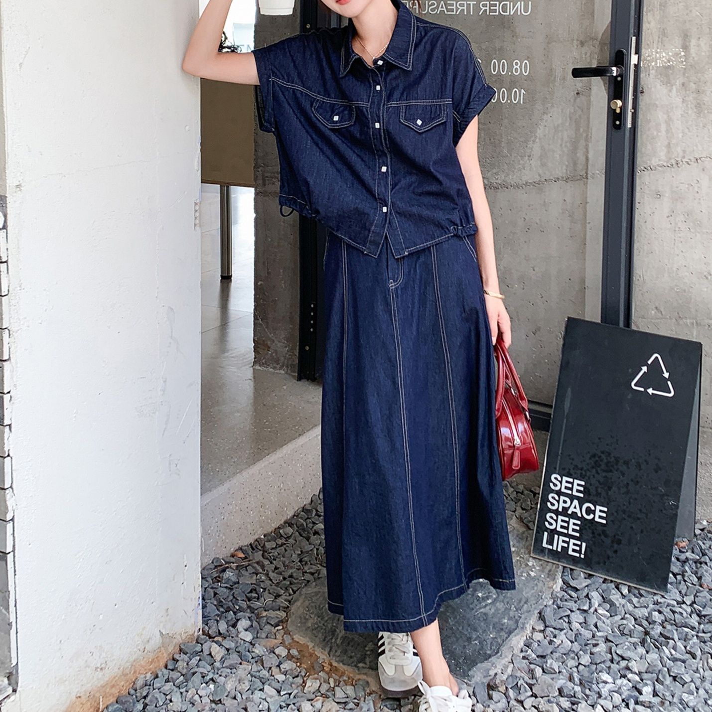 https://fulmo-img-server.com/denimmode/1758937313286_lx1krmy5_qt4rzqpn.jpeg