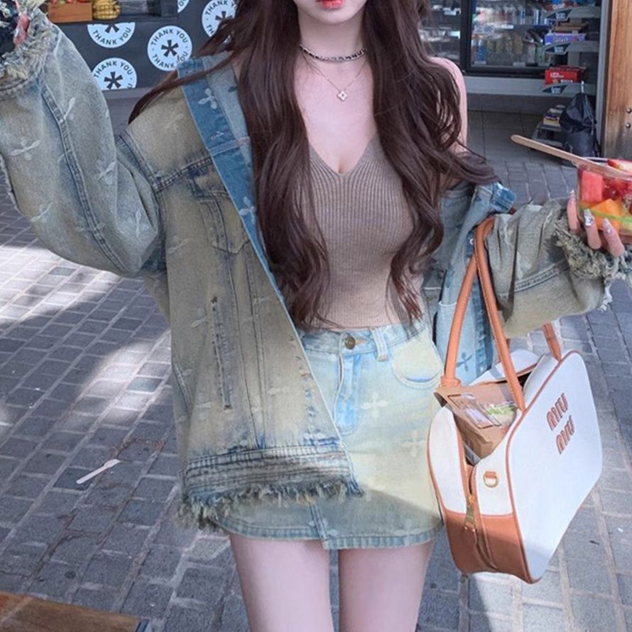 https://fulmo-img-server.com/denimmode/1758948227900_8xi6zcfm_mvmkglxa.jpeg