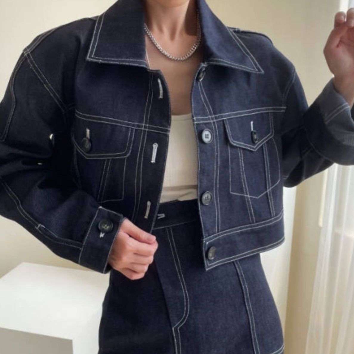 https://fulmo-img-server.com/denimmode/1759111695118_swwe9rxs_dxbubg7m.jpeg