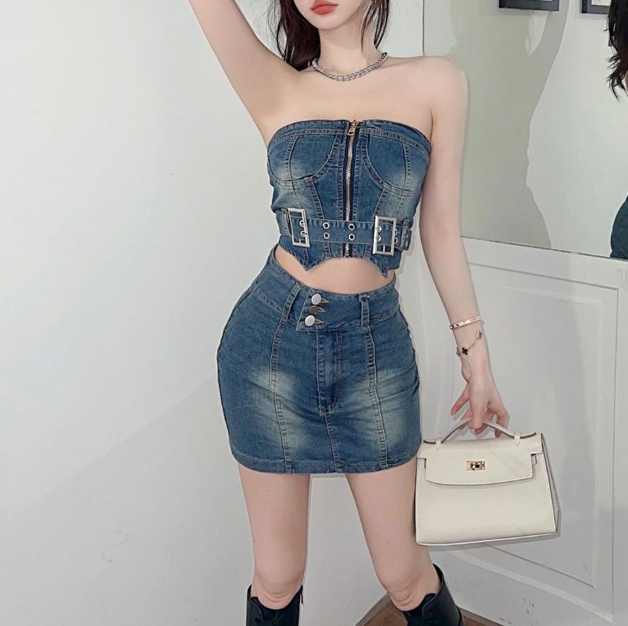 デニムセットアップ 前開きビスチェとタイトミニスカート