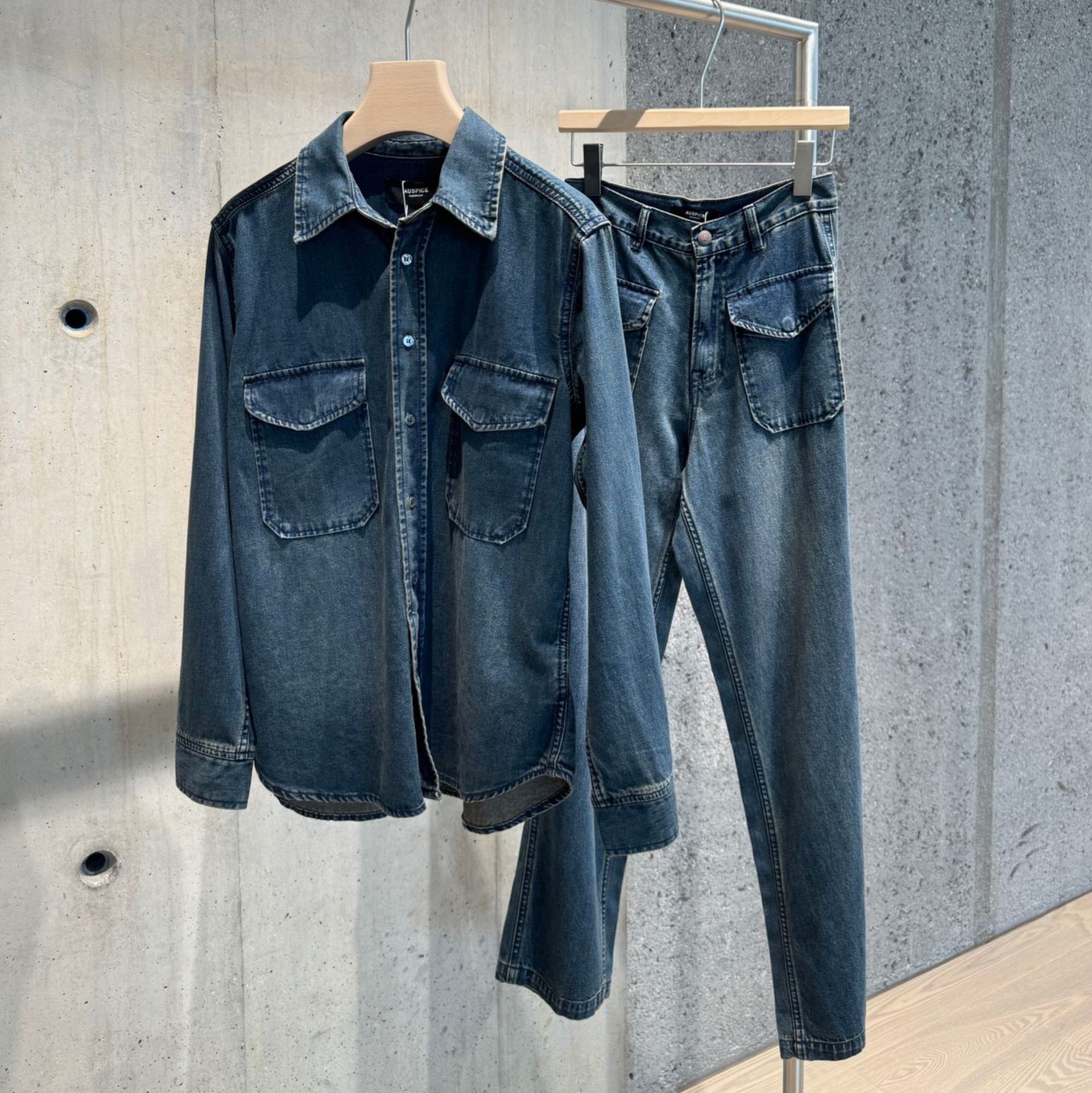 デニムセットアップ ゆったりポケット付きワークセットアップ