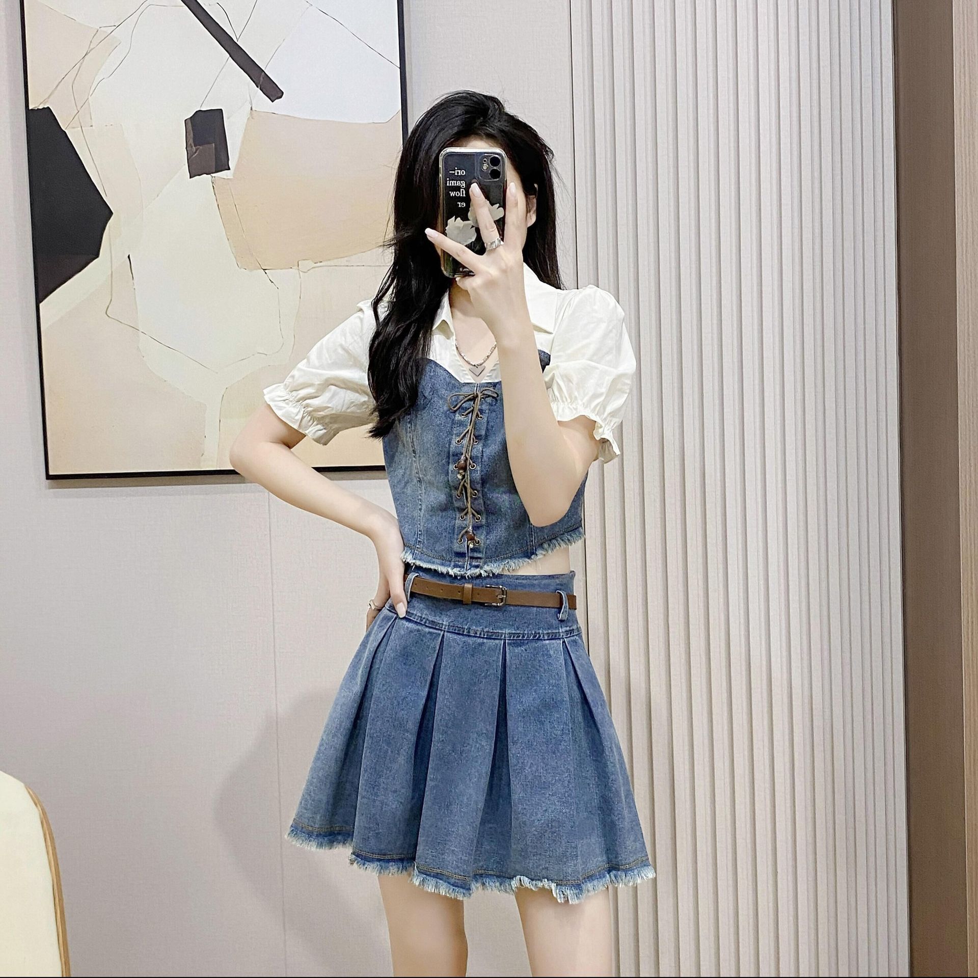 https://fulmo-img-server.com/denimmode/1759713871666_6laex33g_f0e7czh8.jpeg