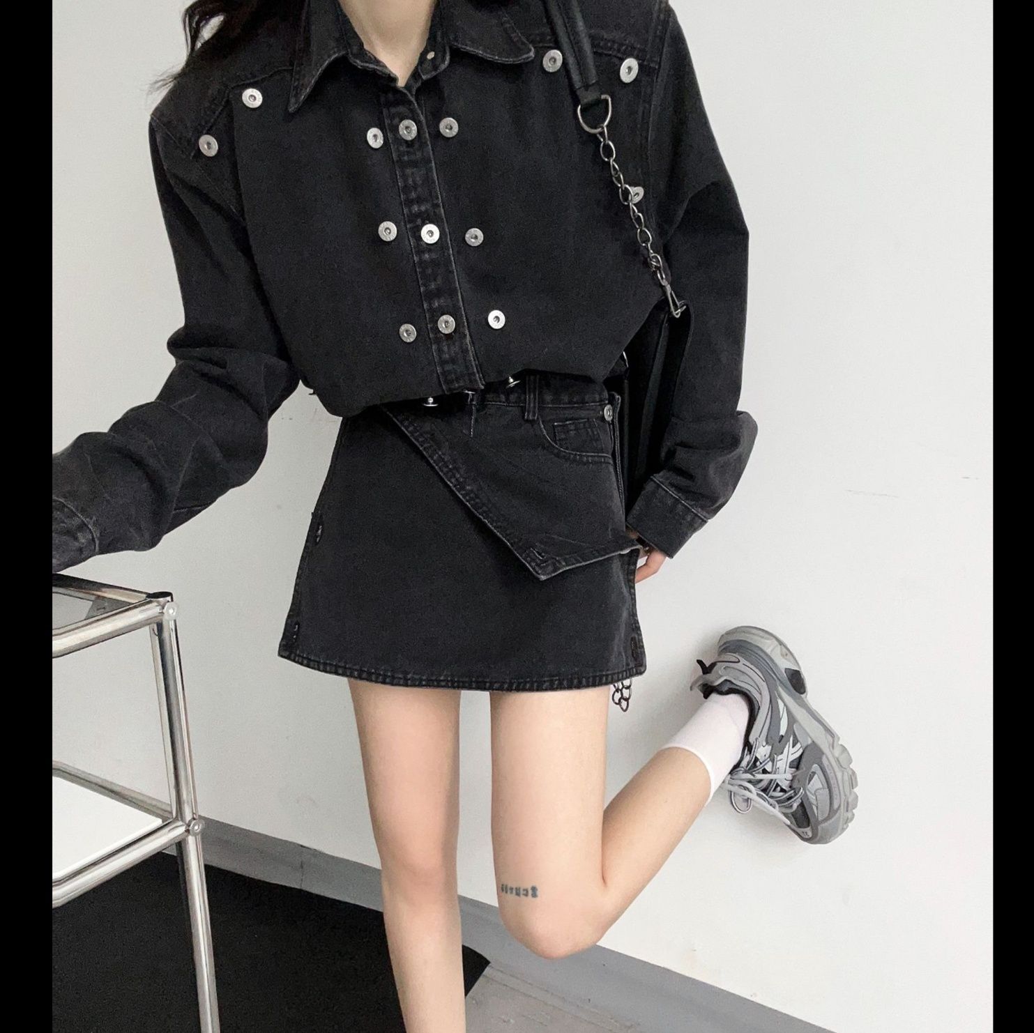 デニムセットアップ ユニークボタン飾りデニムジャケットセット