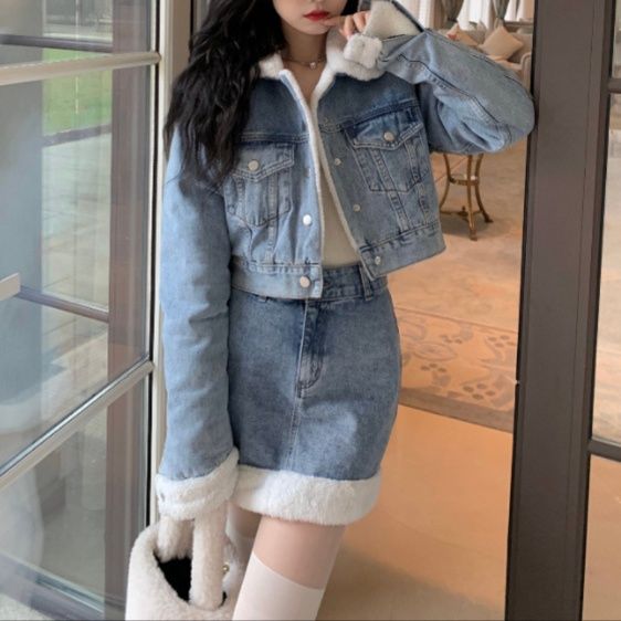 https://fulmo-img-server.com/denimmode/1760059304553_4m38r2d8_okrknq50.jpeg