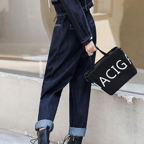 デニムセットアップ フード映えるジージャンとワイドパンツの上下セット