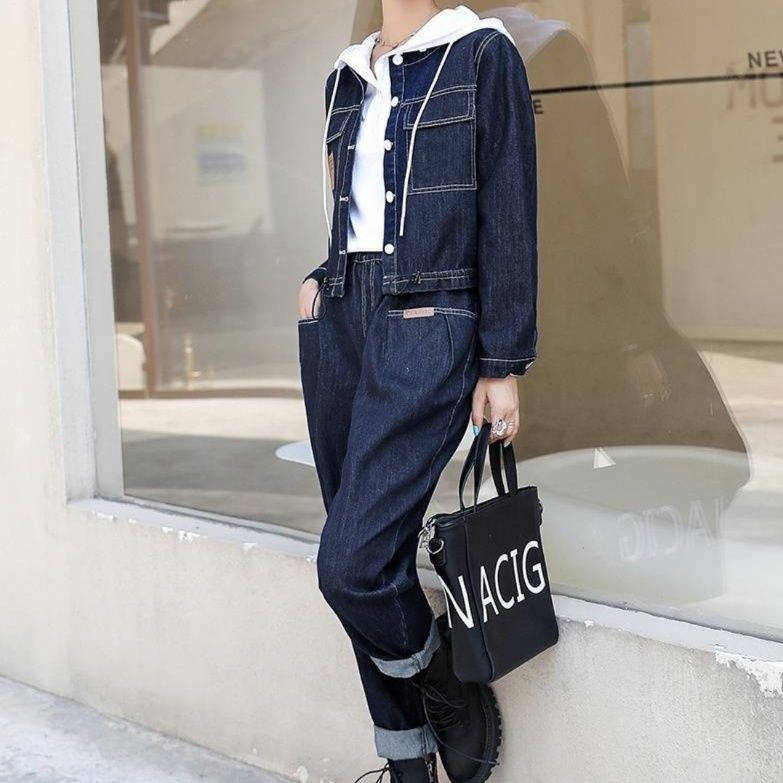 デニムセットアップ フード映えるジージャンとワイドパンツの上下セット