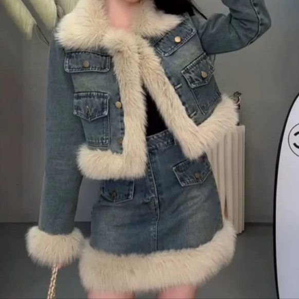 デニムセットアップ ファー付きデニムジャケットとスカートの二点セット