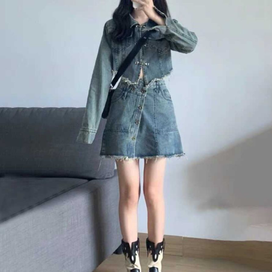 デニムセットアップ 切りっぱなしクロップド丈ジャケット＆台形スカート