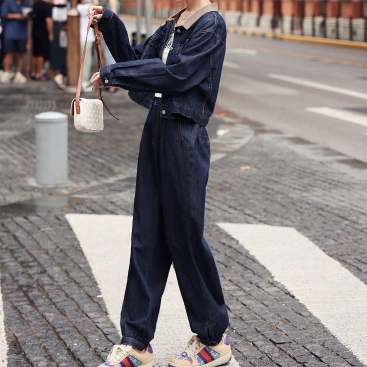 デニムセットアップ ショート丈ジャケットとワイドパンツの上下セット