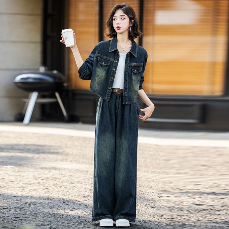 デニムセットアップ ショート丈ジャケットとワイドパンツの二点セット