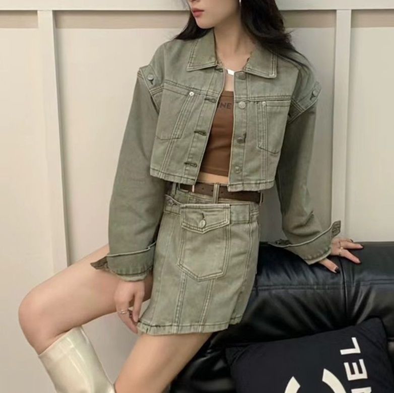 デニムセットアップ クロップド丈ジャケット＆ラップデザインショートパンツ