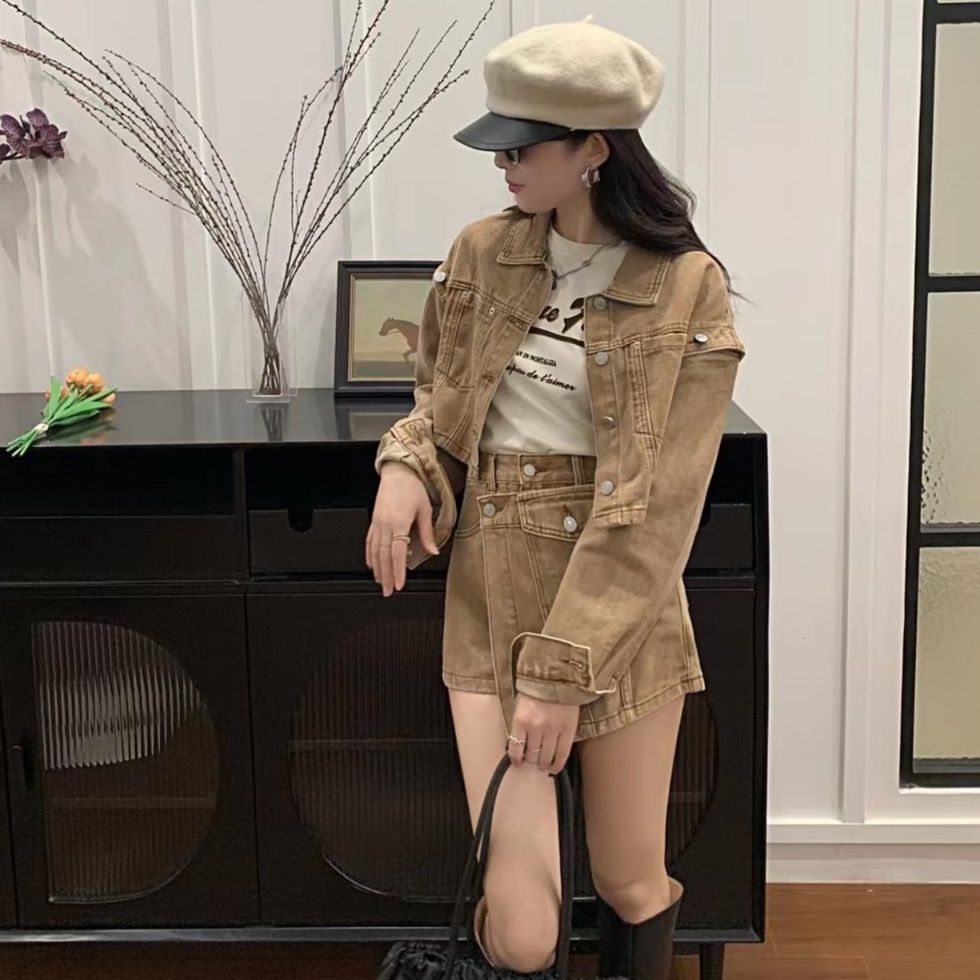 デニムセットアップ クロップド丈ジャケット＆ラップデザインショートパンツ