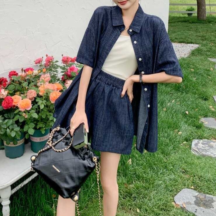 デニムセットアップ ゆったり五分袖シャツとショートパンツセット