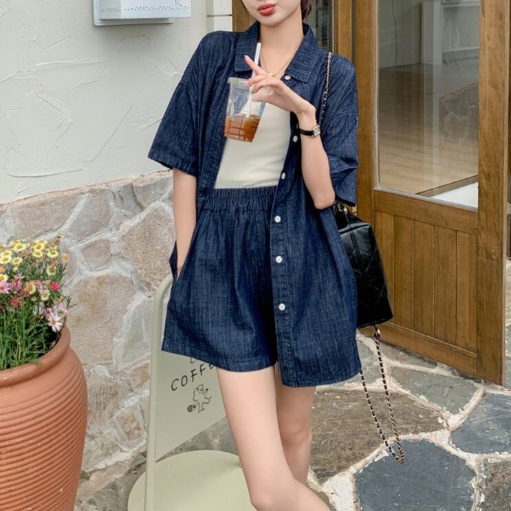 デニムセットアップ ゆったり五分袖シャツとショートパンツセット