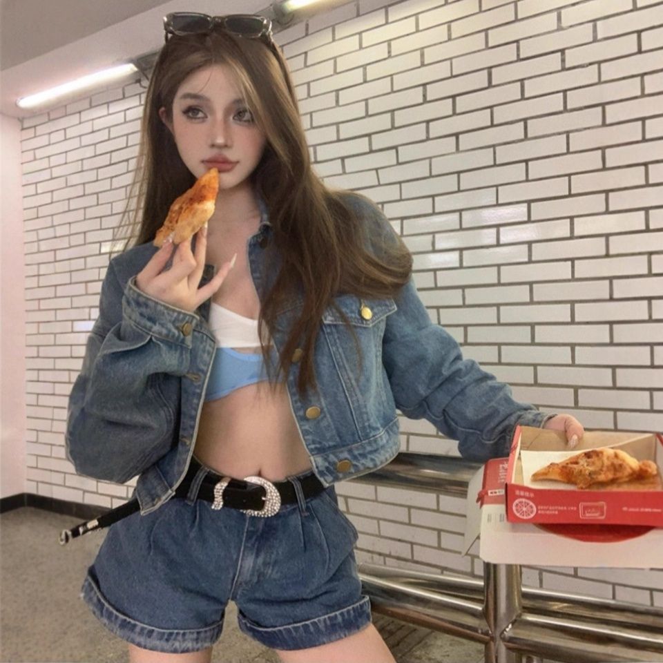 デニムセットアップ コンパクトジャケットとショートパンツのジージャンセットアップ