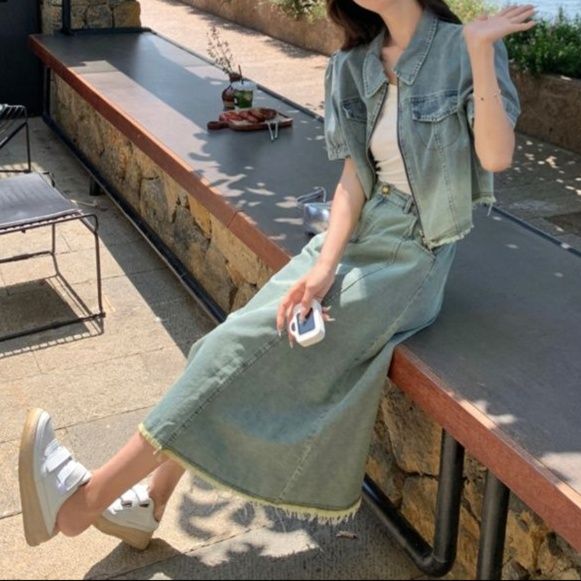 レトロ半袖トップス＆スリットスカート 大人可愛いデニムセットアップ