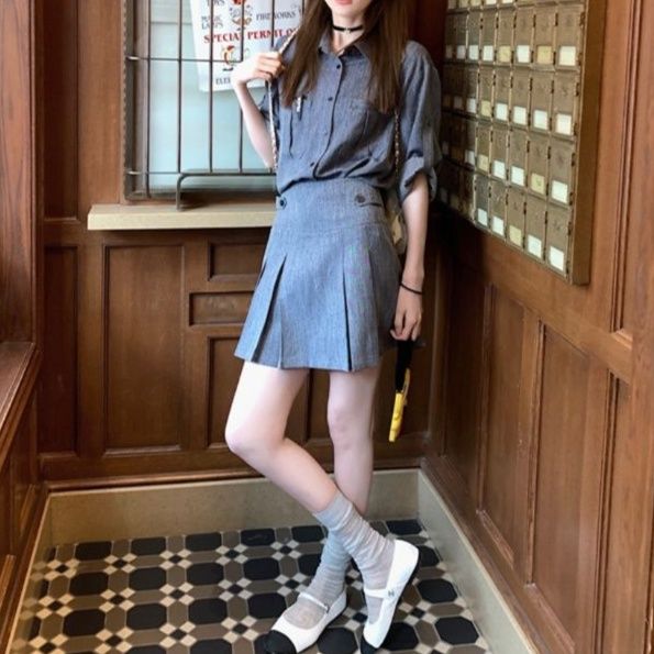 個性派デニムシャツ×プリーツスカート きれいめカジュアルデニムセットアップ