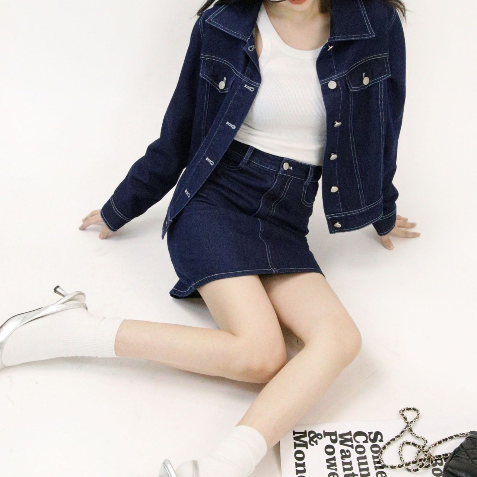 クラシックデニムジャケット＋タイトミニスカート 大きめサイズの洗練デニムセットアップ