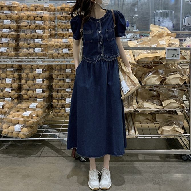 ノーカラー半袖ショートジャケット×フレアロングスカート ゆったり薄手 細見えフェミカジデニムセットアップ