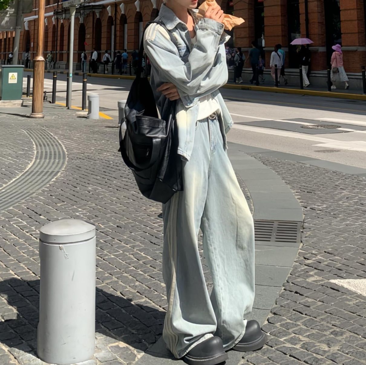 オーバーサイズ長袖シャツジャケット×デニムワイドパンツ メンズ向け モダンストリートセットアップ（上下別売り）