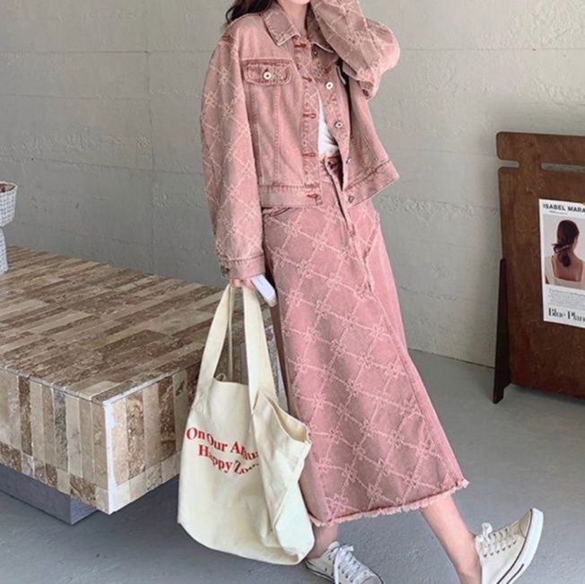 https://fulmo-img-server.com/denimmode/1777694795691_17ffunbo_9co1yzkm.jpeg