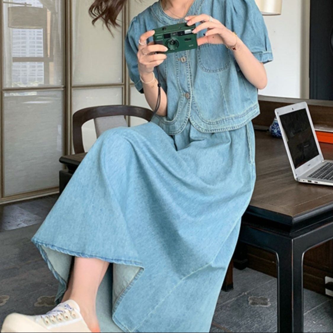 https://fulmo-img-server.com/denimmode/1778202186553_r3443xaw_lrzf7em1.jpeg