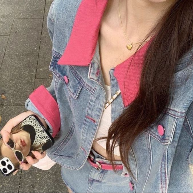 https://fulmo-img-server.com/denimmode/1778639711103_uo226los_adayhupk.jpeg