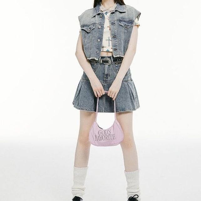 https://fulmo-img-server.com/denimmode/1778647421875_qppu3thk_bh4z6mqq.jpeg