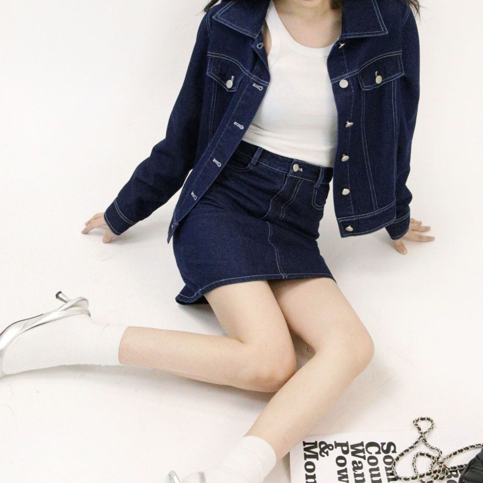 https://fulmo-img-server.com/denimmode/1778650081582_4byafmon_dscrd6s9.jpeg