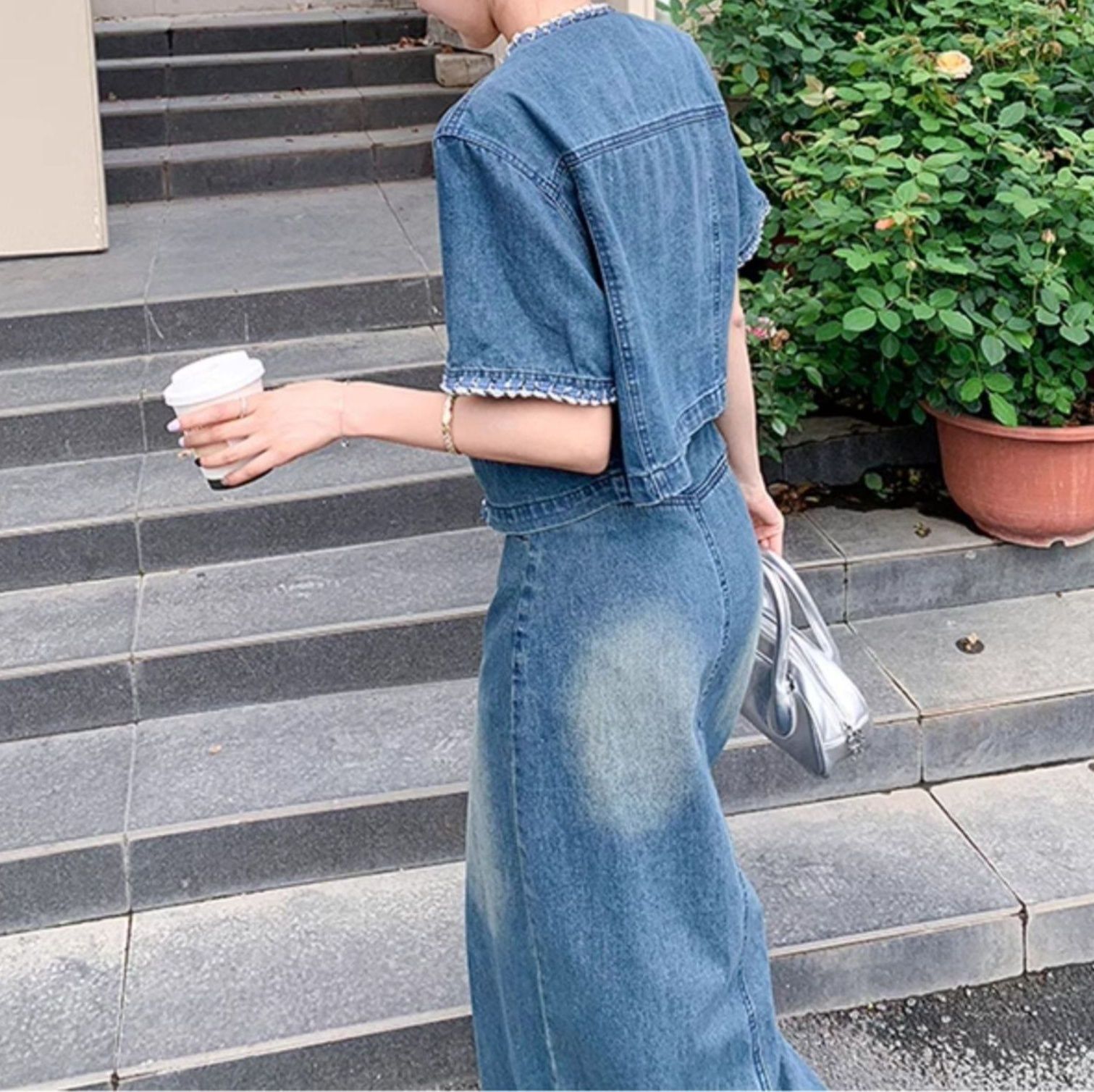 https://fulmo-img-server.com/denimmode/1779069580677_fku8cb0t_h8t810at.jpeg