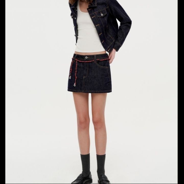 https://fulmo-img-server.com/denimmode/1779077507136_lwo9eztn_cdrskg2v.jpeg