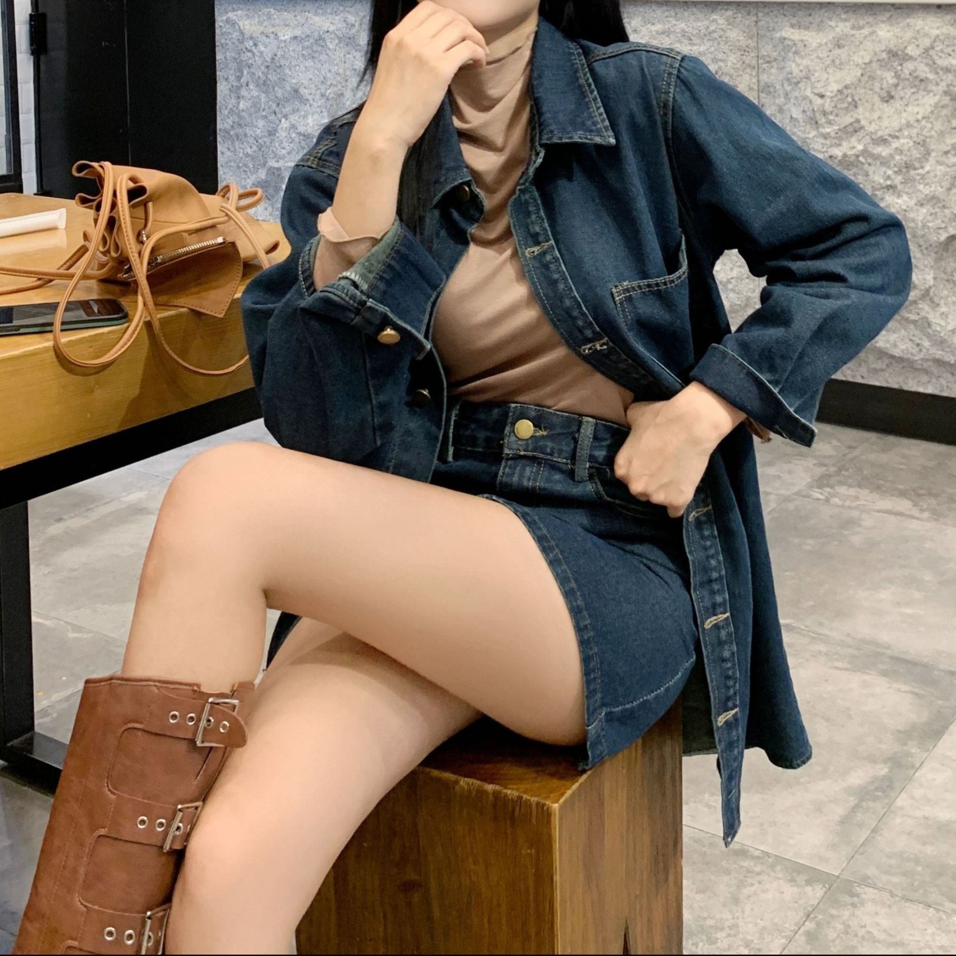 https://fulmo-img-server.com/denimmode/1779082217675_n488gapl_14y7zwd1.jpeg