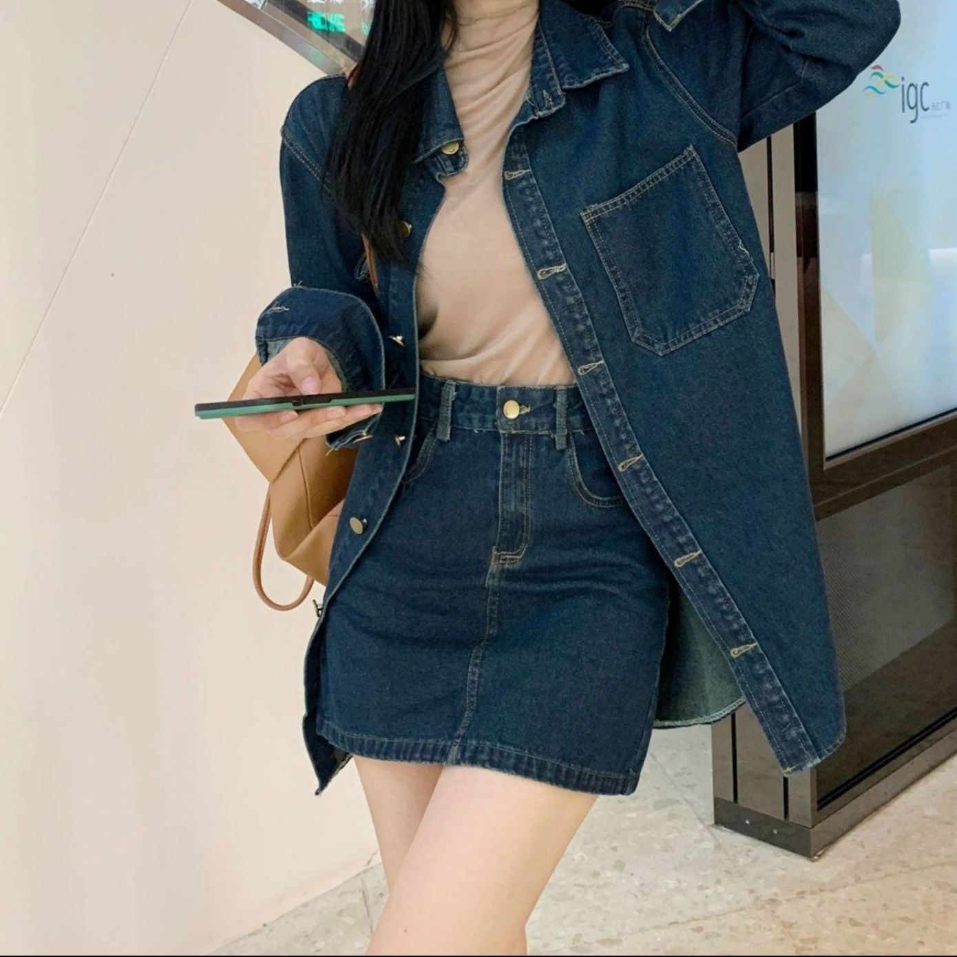 https://fulmo-img-server.com/denimmode/1779082259189_g918gzai_oy4i63a5.jpeg