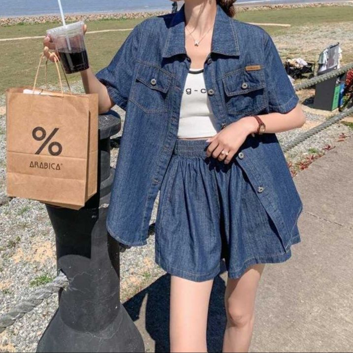 デニムセットアップ クラシカル半袖シャツ&ワイドショートパンツ 夏向け ゆったり爽やか上下セット