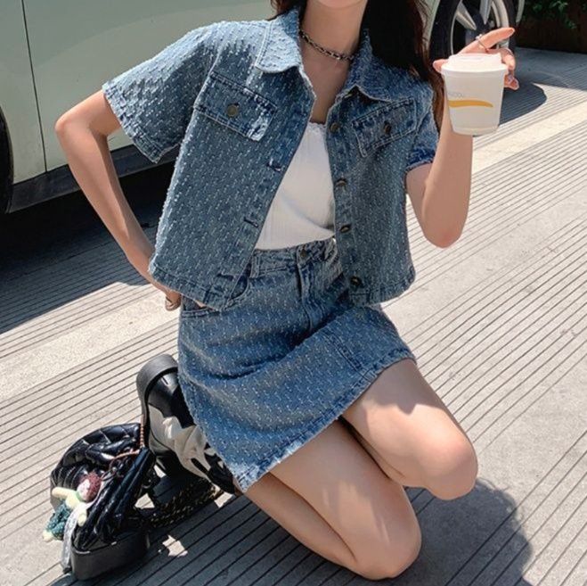 https://fulmo-img-server.com/denimmode/1779165040513_u9asemy9_75ltp864.jpeg