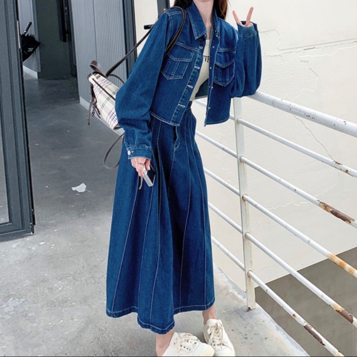 https://fulmo-img-server.com/denimmode/1779242352138_otrjkwgf_177vhm44.jpeg