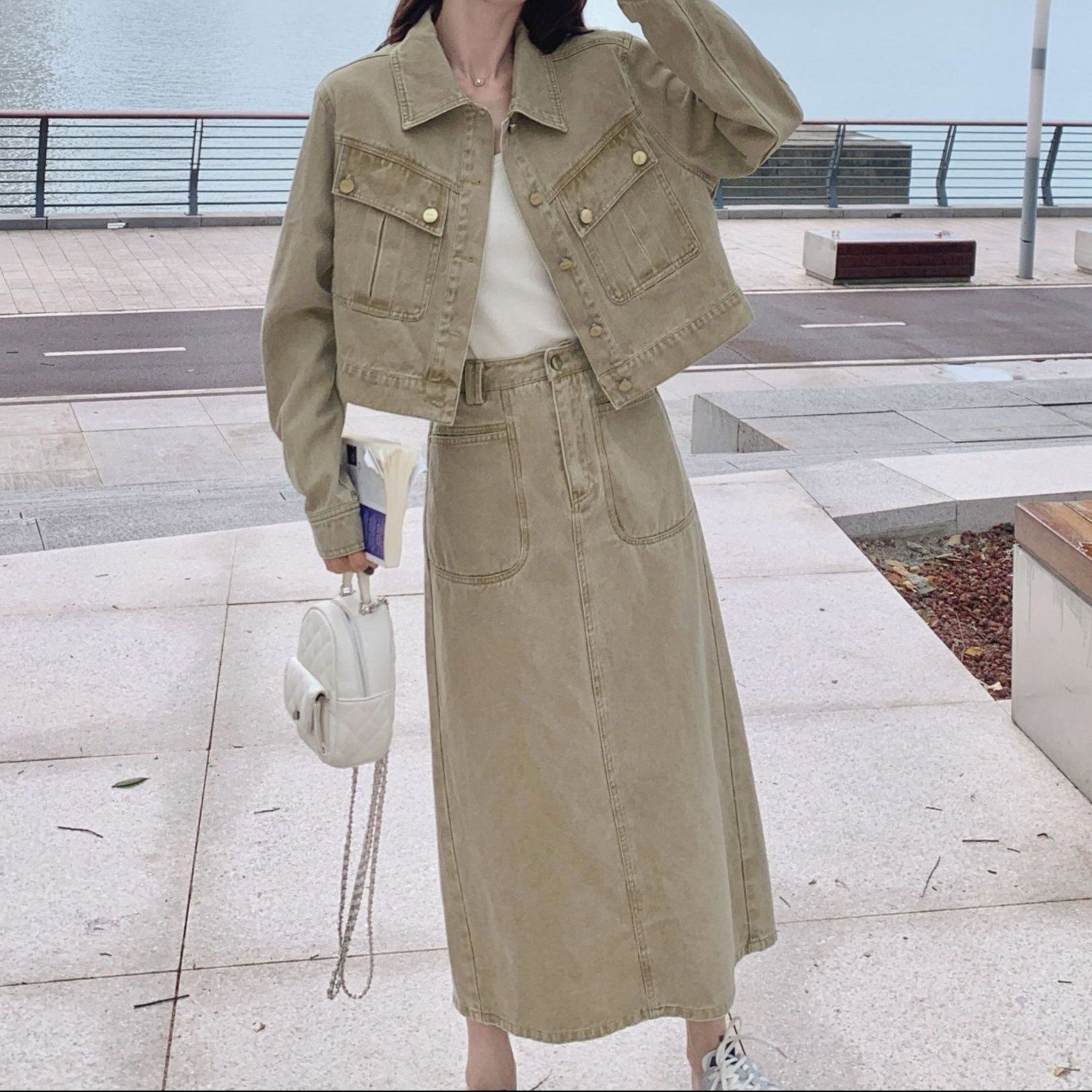 https://fulmo-img-server.com/denimmode/1779242705782_1e5r1lvf_9cx9z3es.jpeg