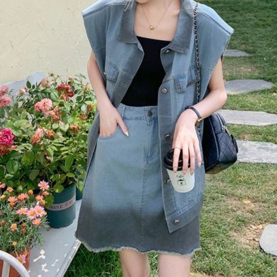 https://fulmo-img-server.com/denimmode/1779422188343_ei0mm35i_jz64jw3p.jpeg