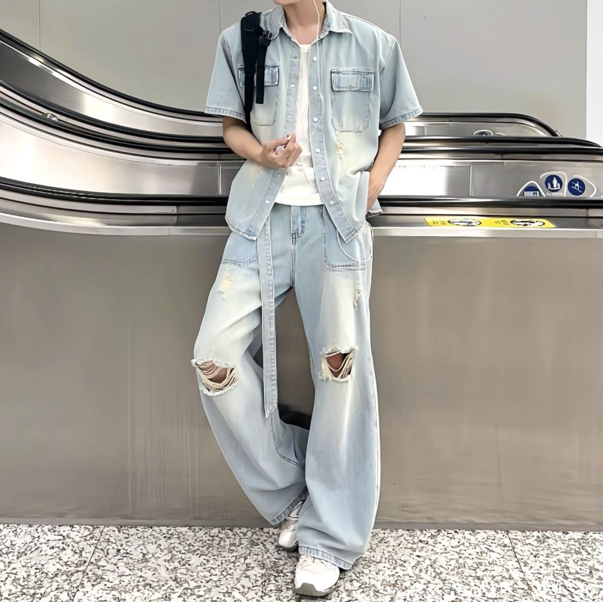ダメージ加工デニム半袖シャツ×ストレートワイドパンツ メンズ夏向け トレンドヤンチャ系セットアップ