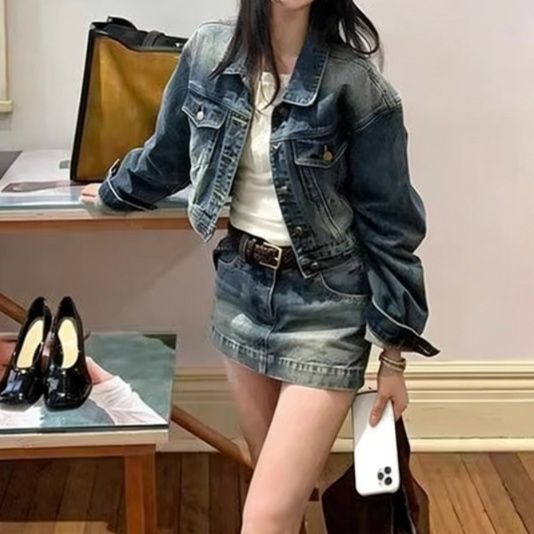 https://fulmo-img-server.com/denimmode/1781227329053_kd8j347o_bm1ov88t.jpeg