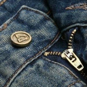 https://fulmo-img-server.com/denimmode/1781750252801_p1b2n7uy_s0edbl3c.jpeg