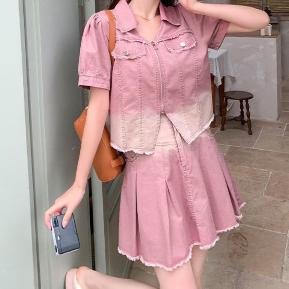 ピンクデニムセットアップ グラデーション半袖ジャケット＆プリーツミニスカート 夏向けフェミニンカジュアル2点セット