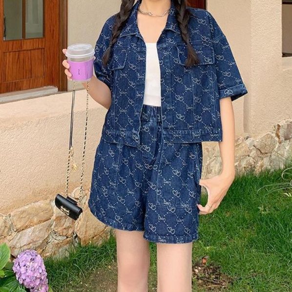 https://fulmo-img-server.com/denimmode/1781836400781_qakk2bl8_qvf97sah.jpeg