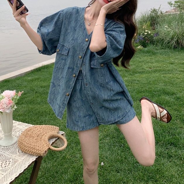 https://fulmo-img-server.com/denimmode/1786163028492_bu2va229_m8wrag4v.jpeg