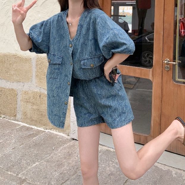 https://fulmo-img-server.com/denimmode/1786163038852_01uf8knx_mnr00e5s.jpeg