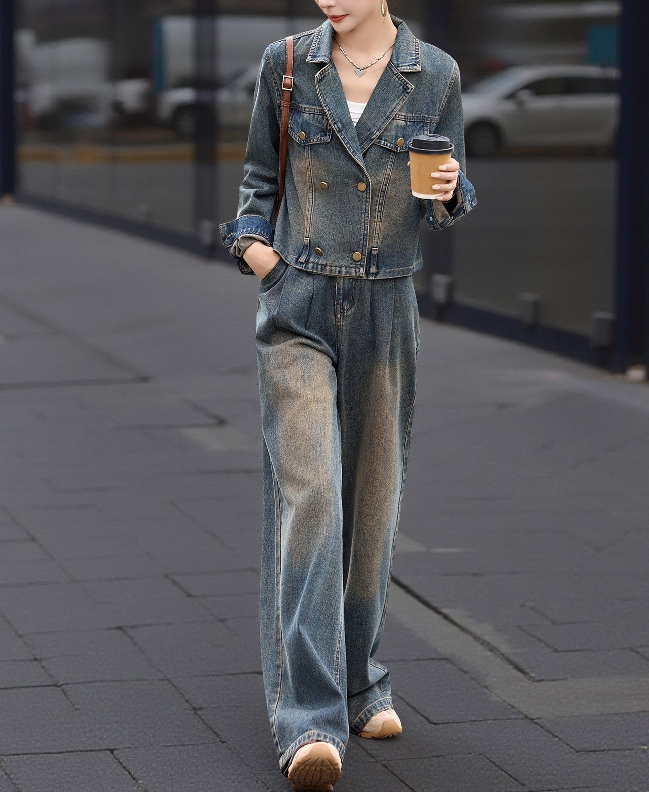 https://fulmo-img-server.com/denimmode/1787201970100_j9vn18ww_z2b8in6w.jpeg