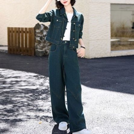 デニムセットアップ ショート丈ジャケットとワイドパンツのデニムセットアップ