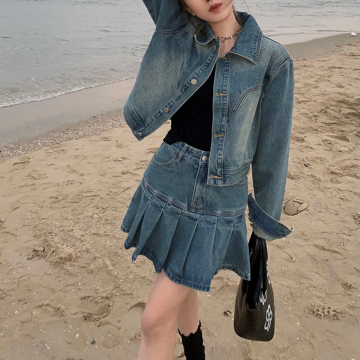 https://fulmo-img-server.com/denimmode/1c1c4ebd-ecfb-440b-b27a-0de6dbf0b481.jpg