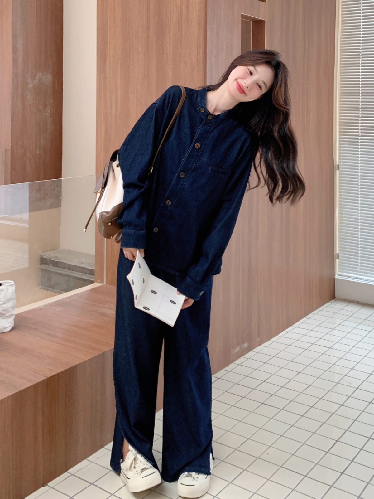 デニムセットアップ ゆったりシルエットの上下セット