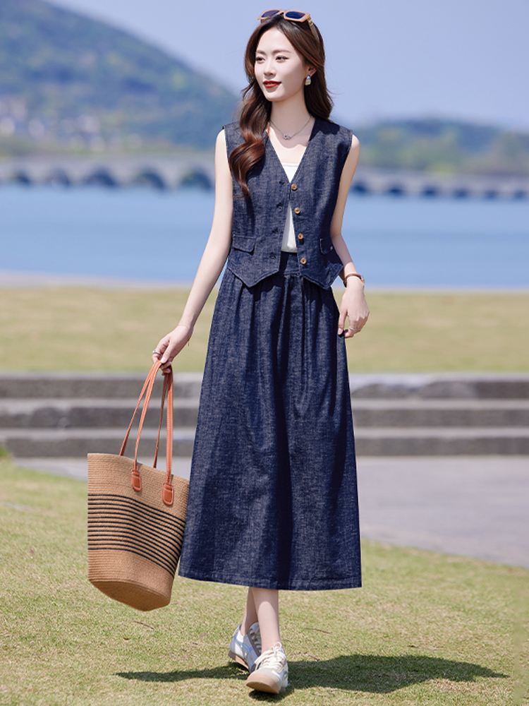 デニムセットアップ 優美なノースリーブベスト＆ロングスカート